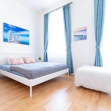 Favorite In The Center Of 1 Apartman *